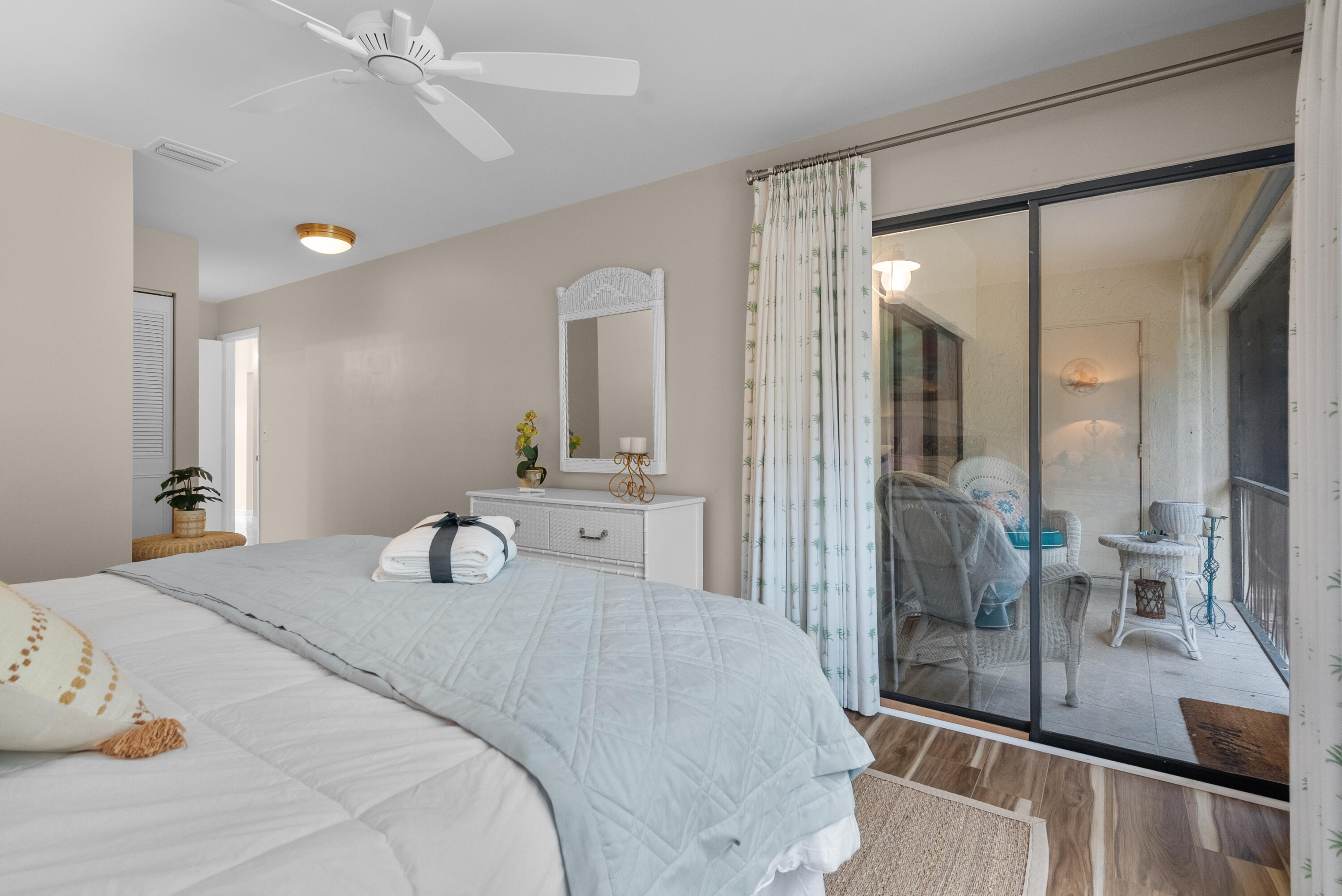 1544 SW Silver Pine Way 104f