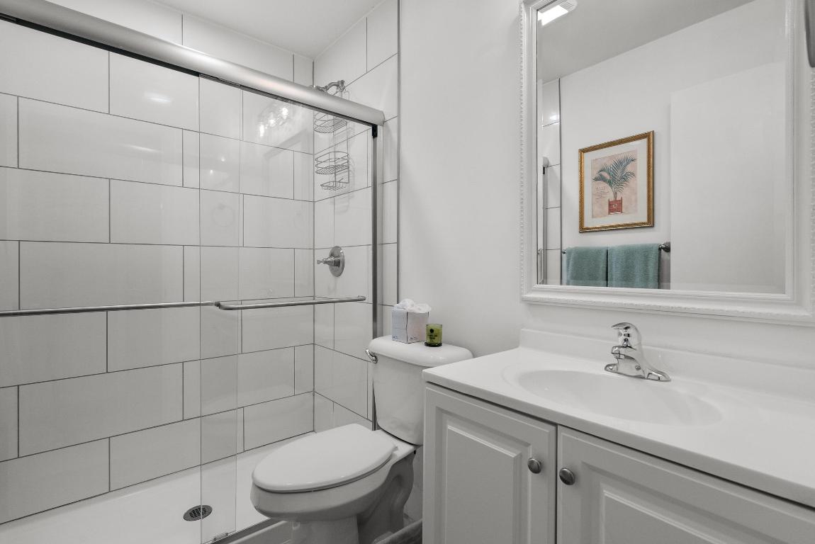 1544 SW Silver Pine Way 104f