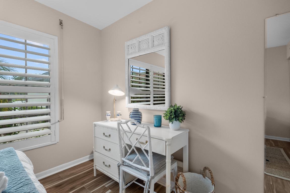 1544 SW Silver Pine Way 104f