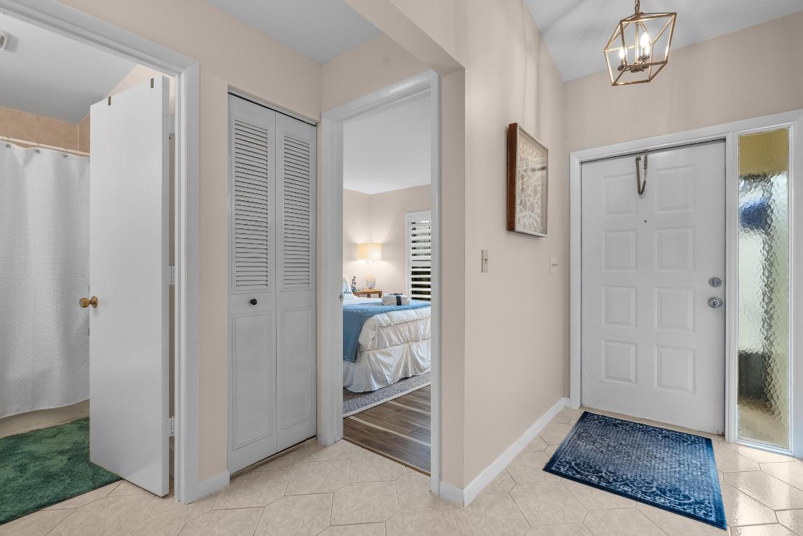 1544 SW Silver Pine Way 104f