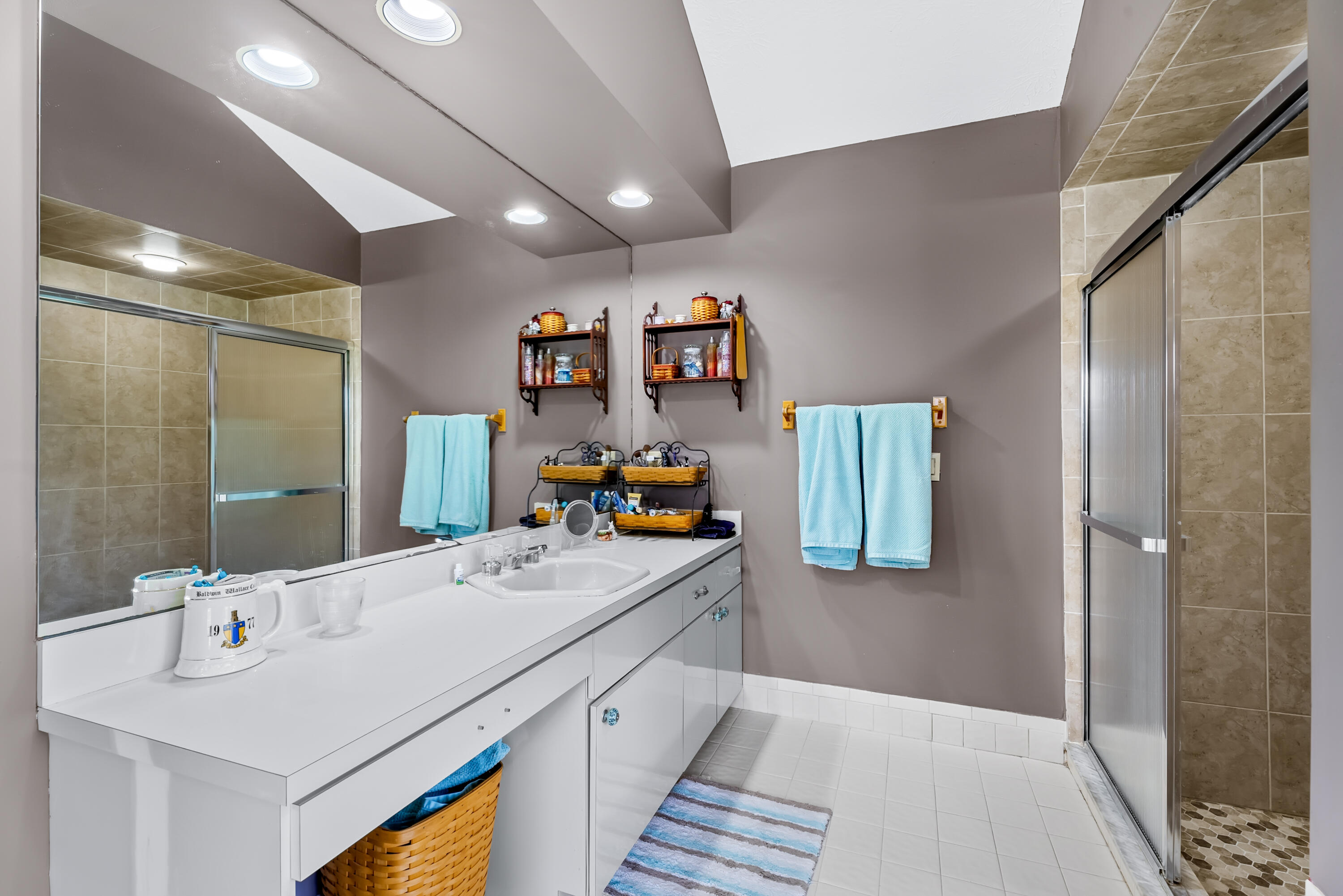 3266 NE Kapok Court