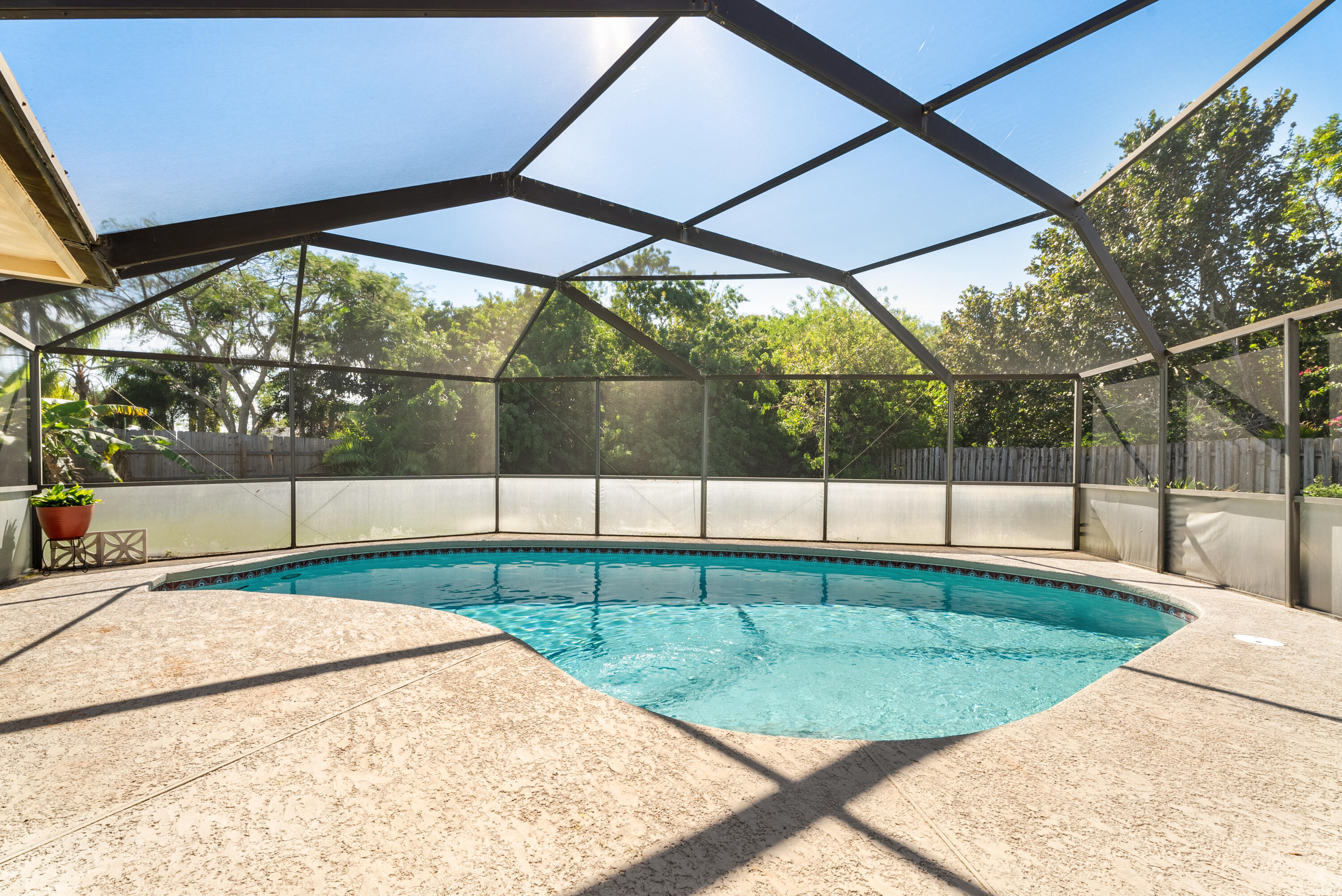 3266 NE Kapok Court