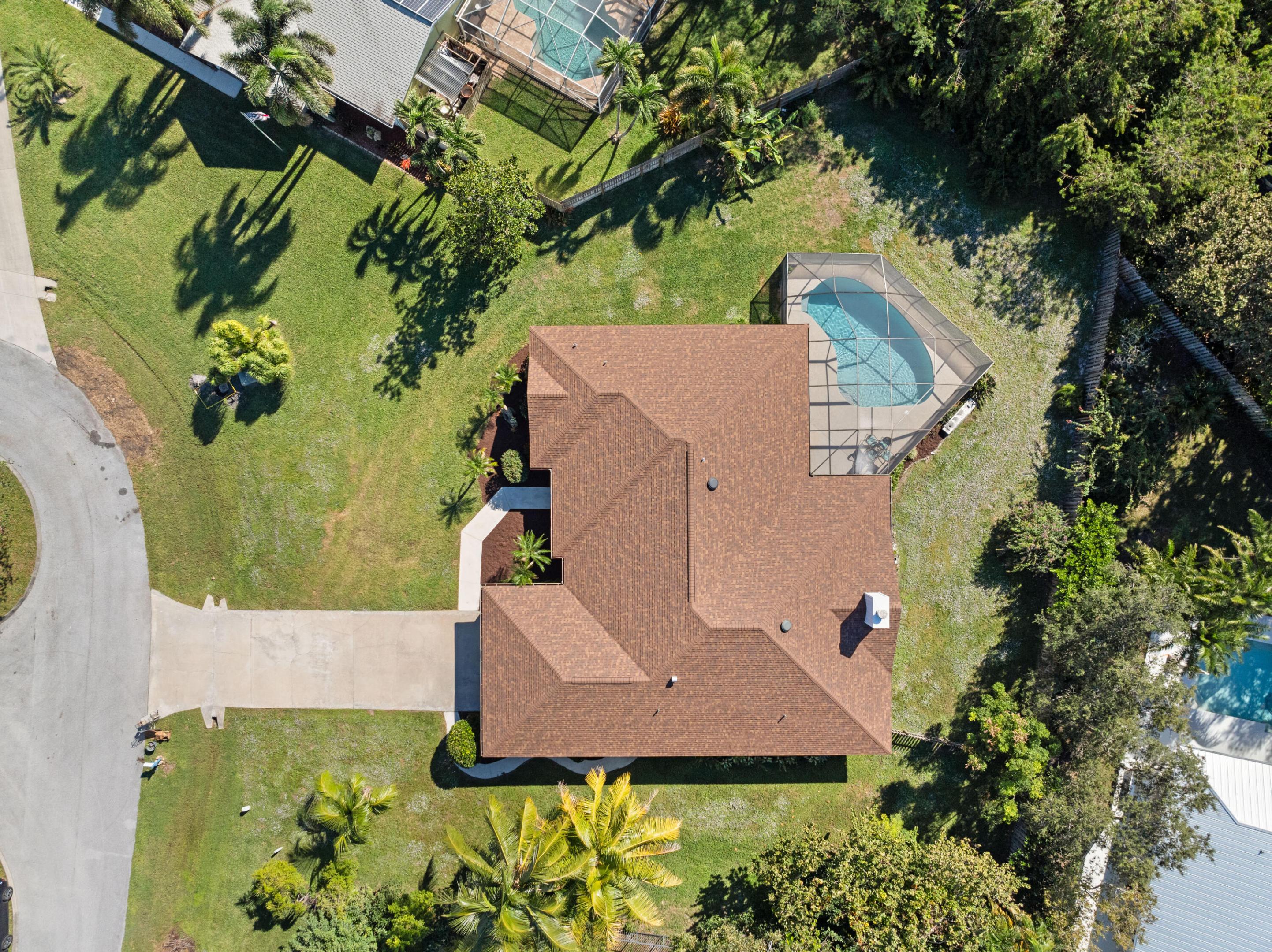 3266 NE Kapok Court