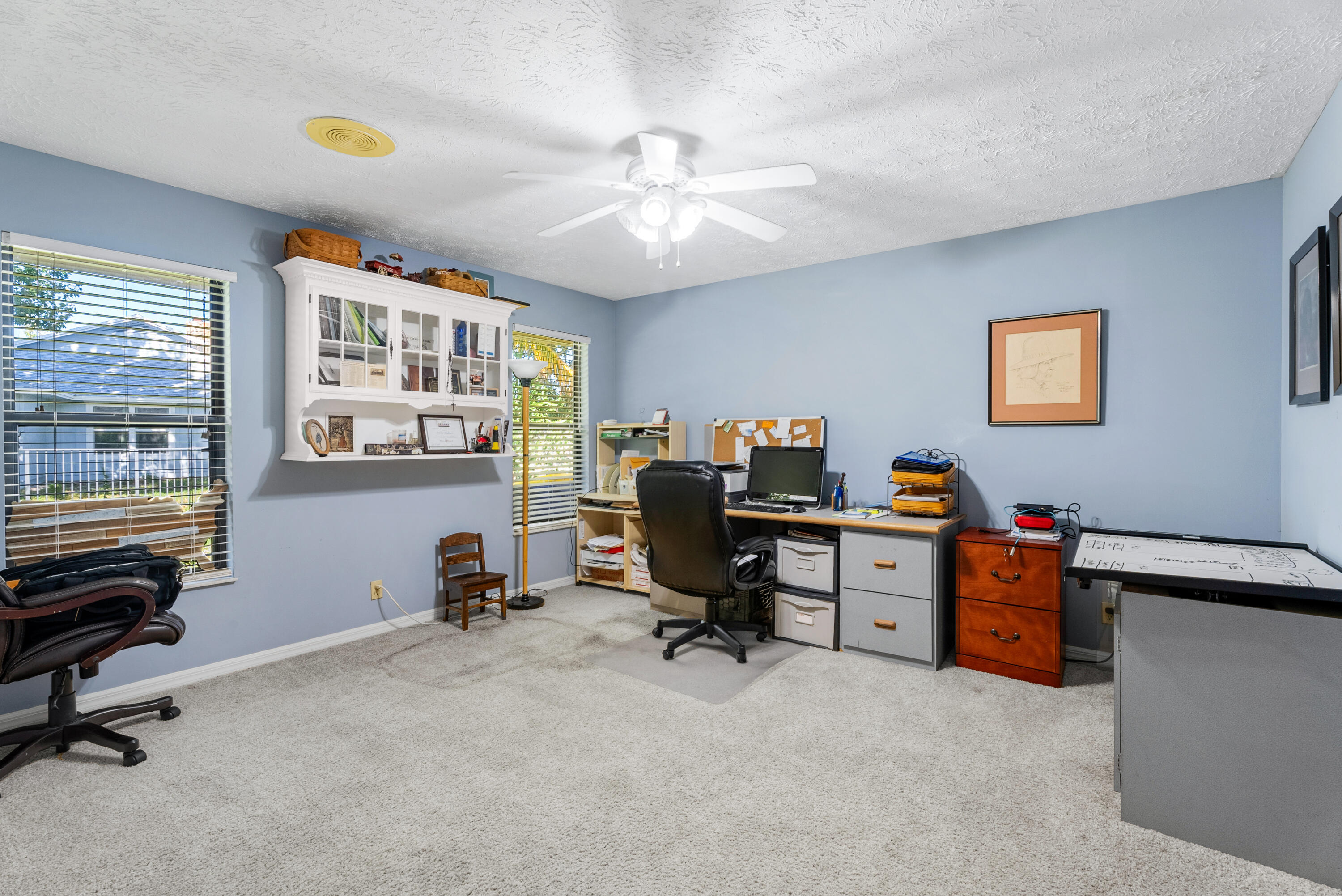 3266 NE Kapok Court