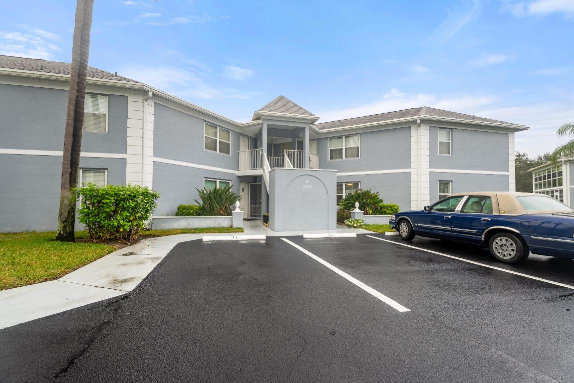 3278 SE Aster Lane F156