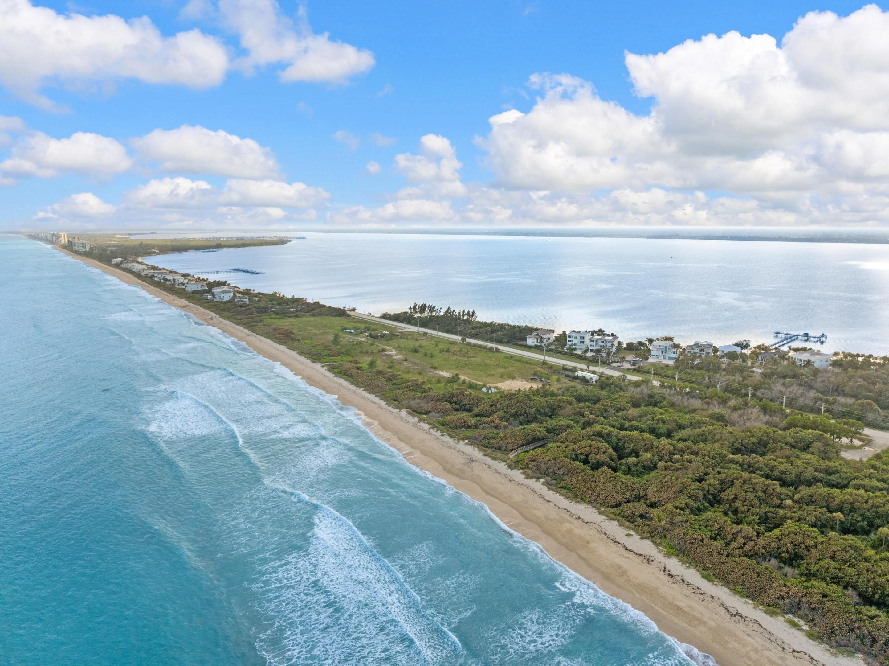 7671 Pelican Pointe Drive