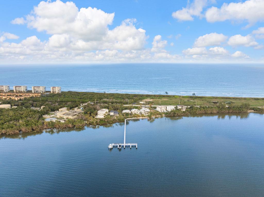 7671 Pelican Pointe Drive