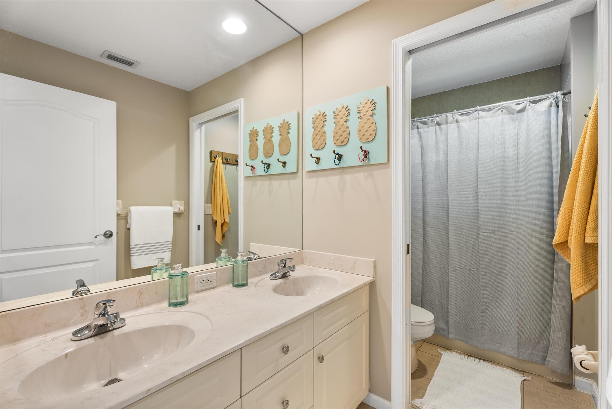 8783 SW Fishermans Wharf Drive