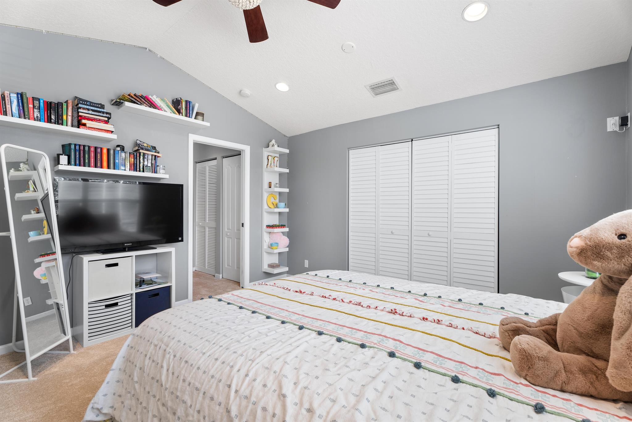 8783 SW Fishermans Wharf Drive