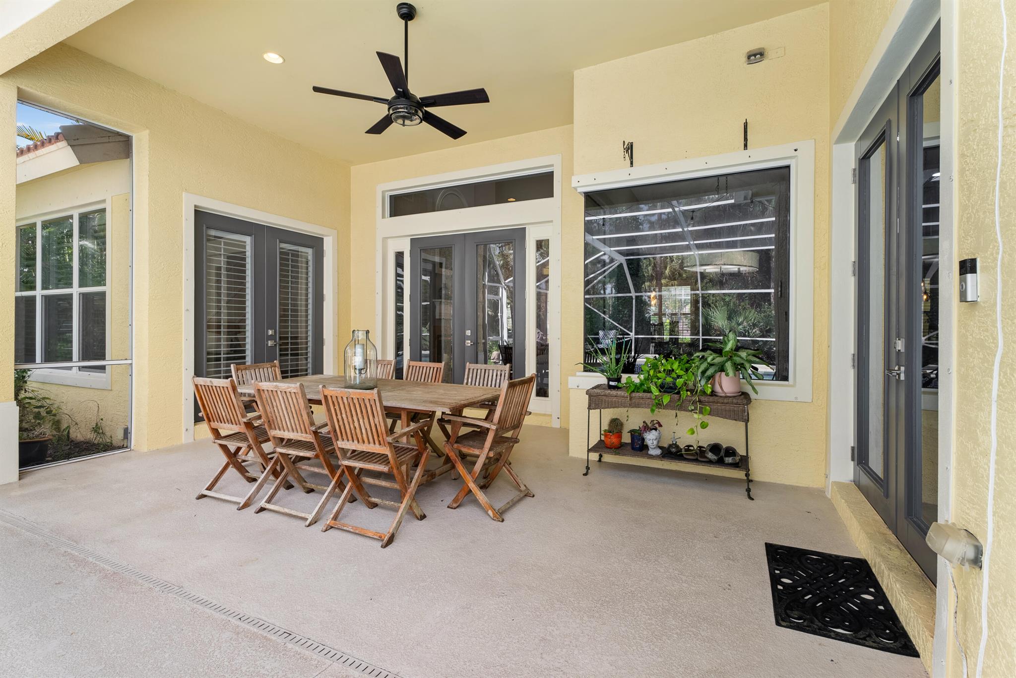 8783 SW Fishermans Wharf Drive