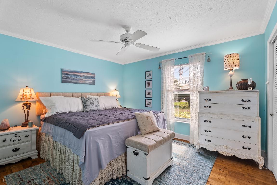 4805 SE Manatee Terrace