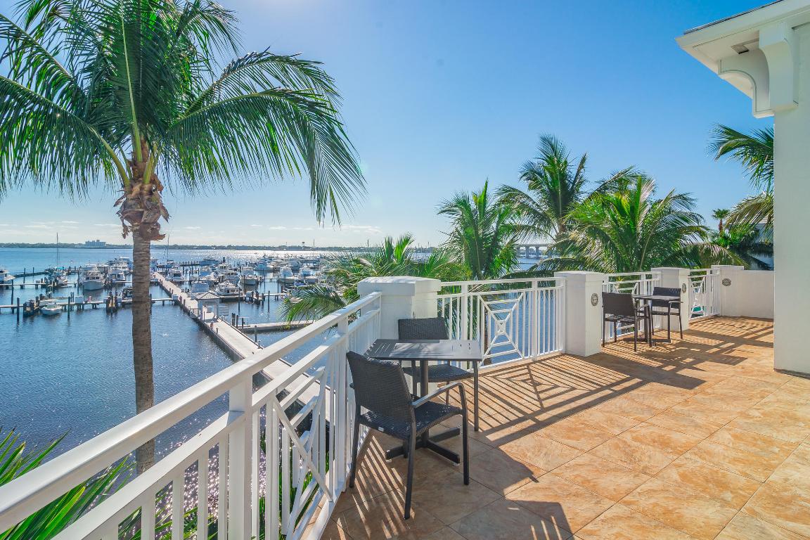 675 NW Flagler Avenue 201