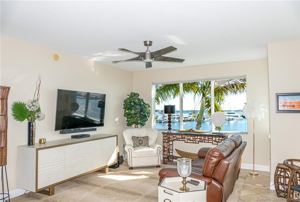 675 NW Flagler Avenue 201