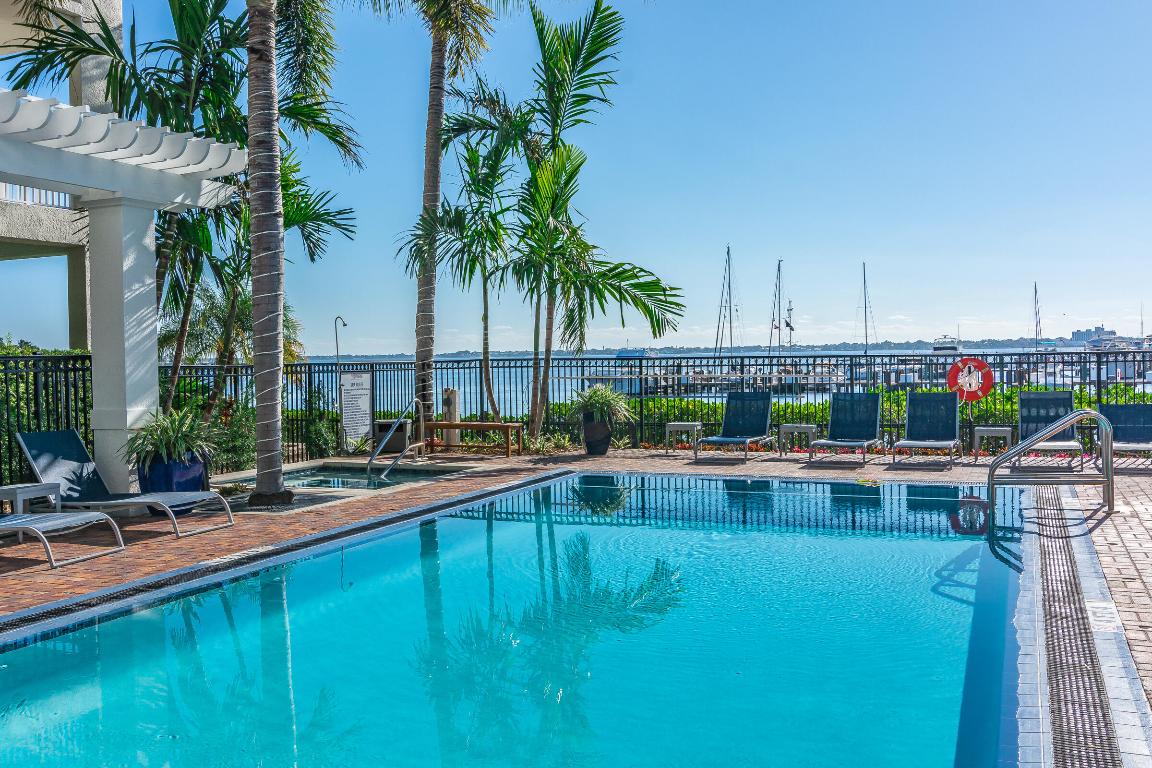 675 NW Flagler Avenue 201