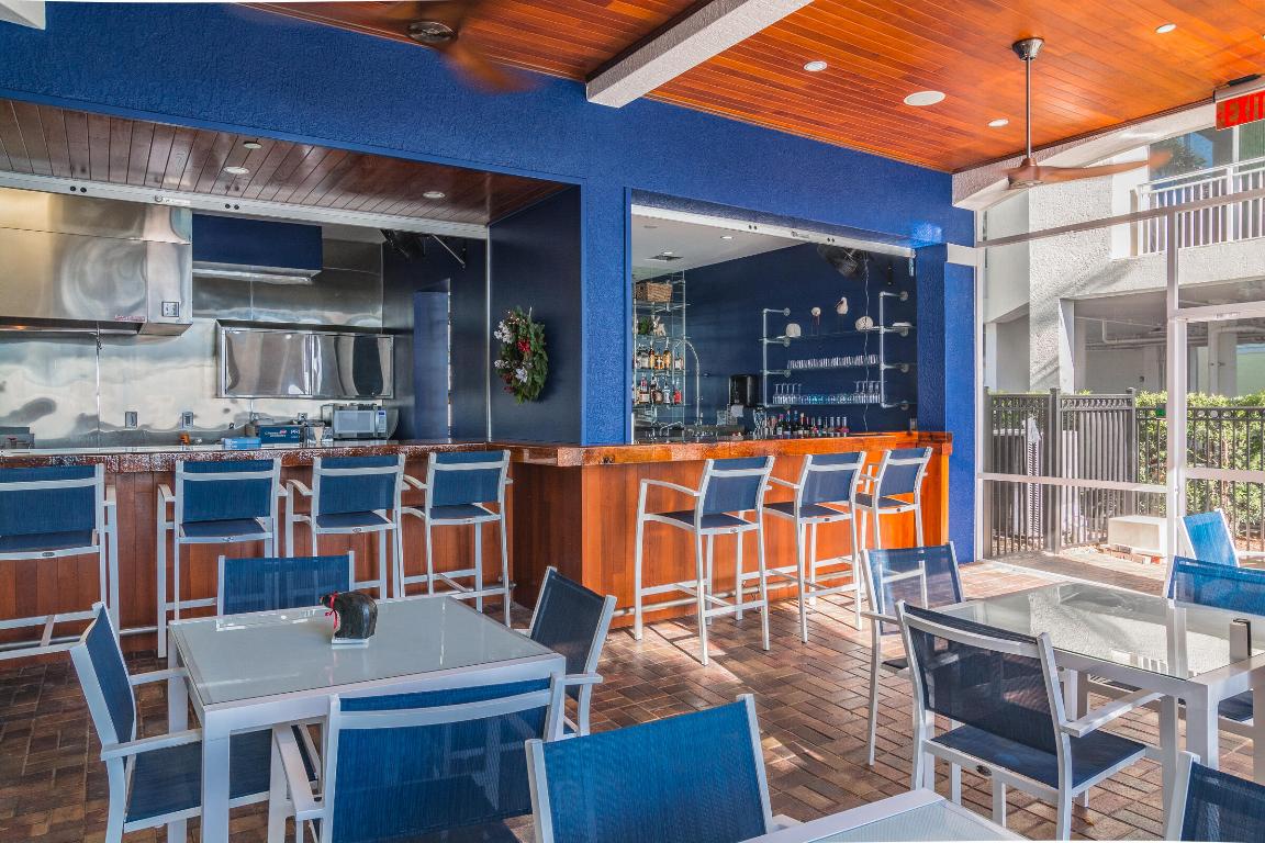 675 NW Flagler Avenue 201