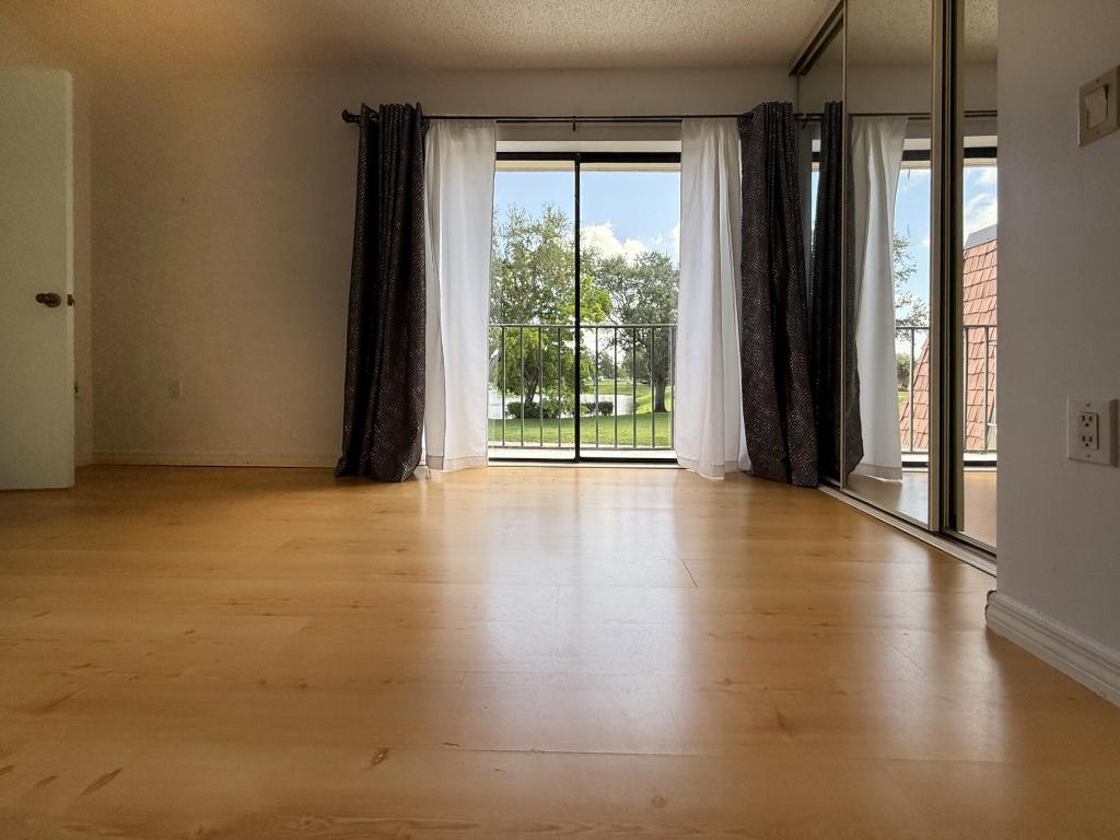 3031 SW Sunset Trace Circle