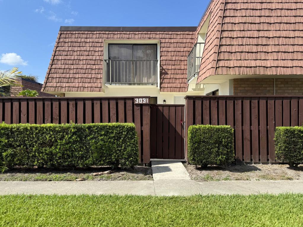 3031 SW Sunset Trace Circle