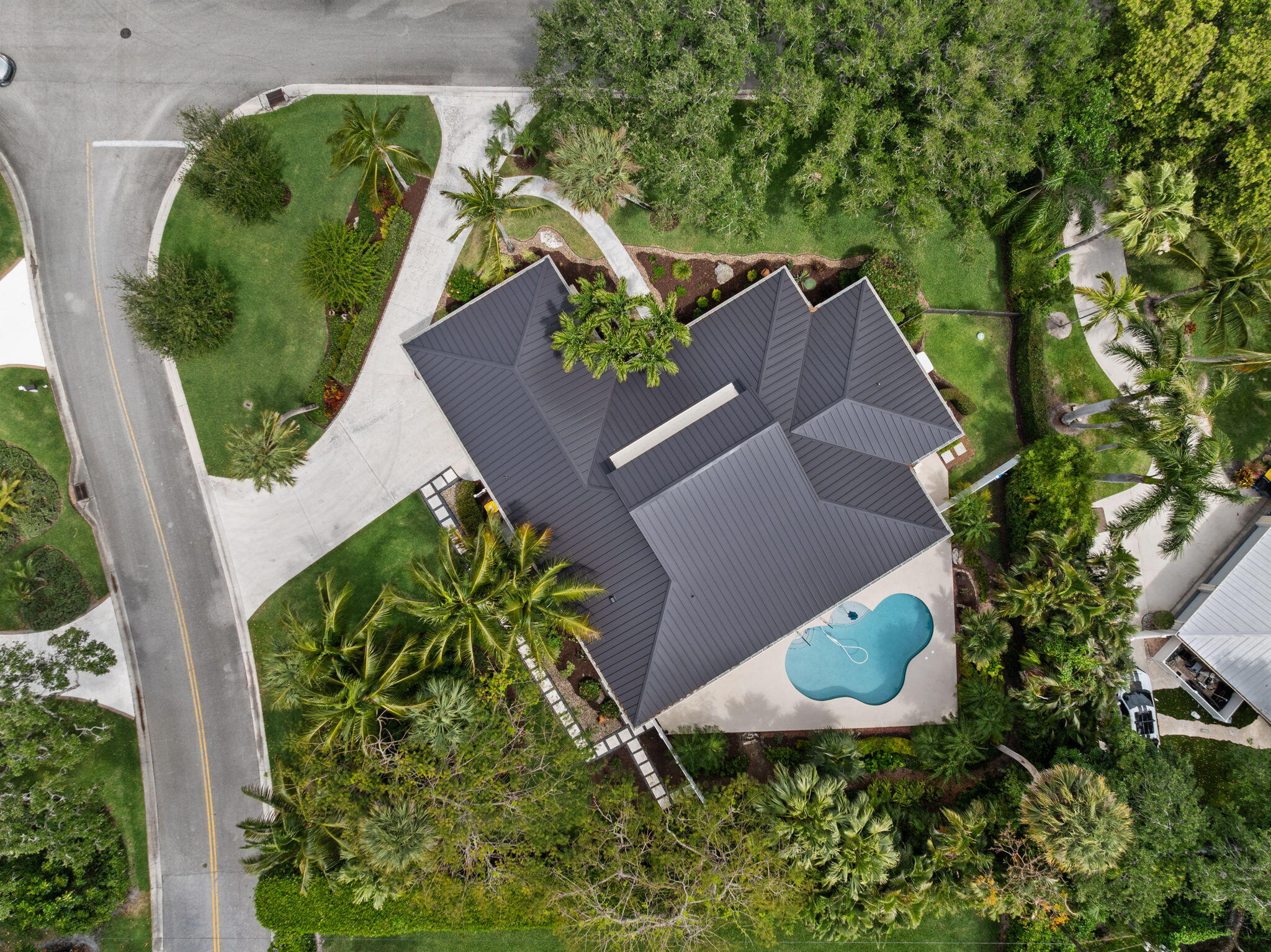 121 Hillcrest Drive