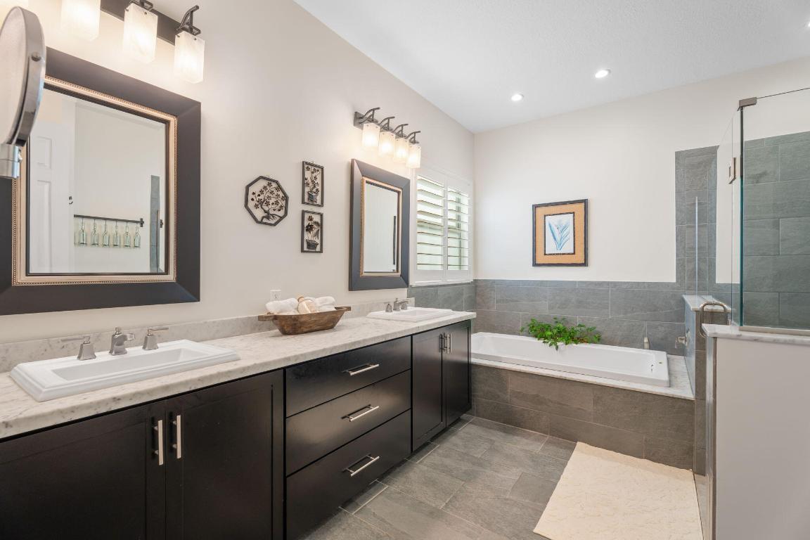 127 NW Swann Mill Circle