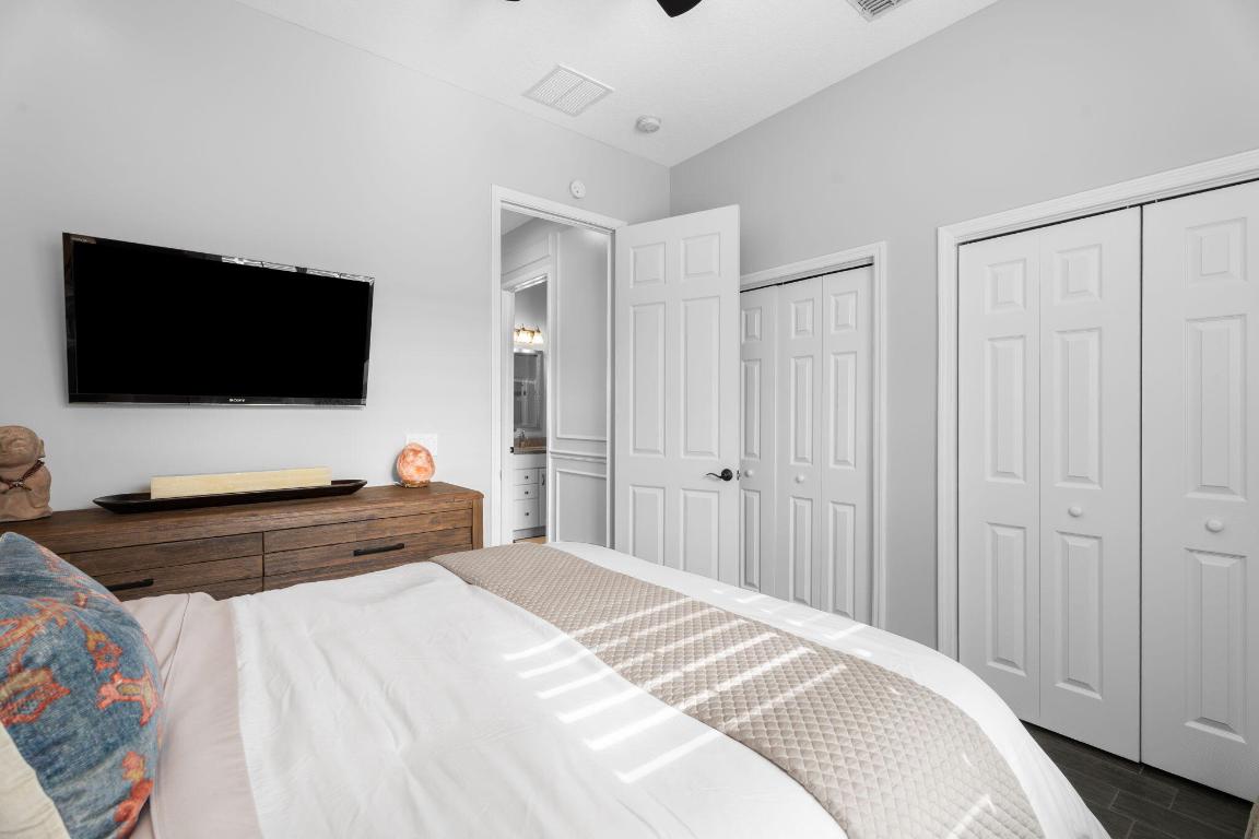 127 NW Swann Mill Circle