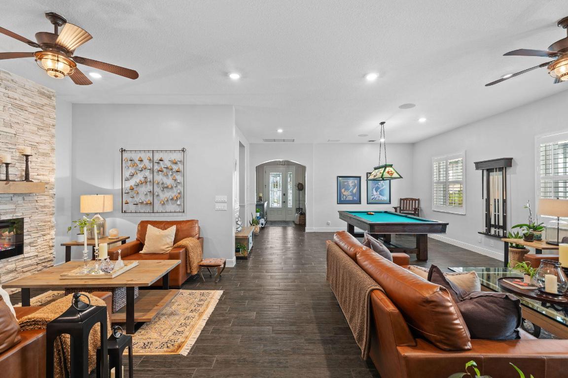 127 NW Swann Mill Circle