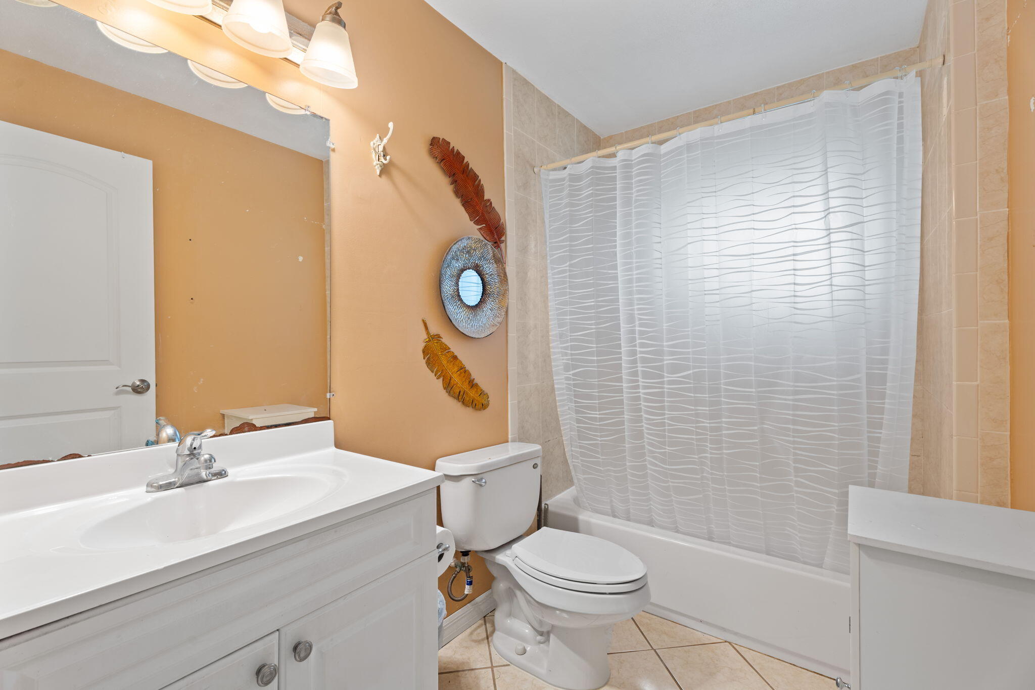 1048 SW 36th Terrace