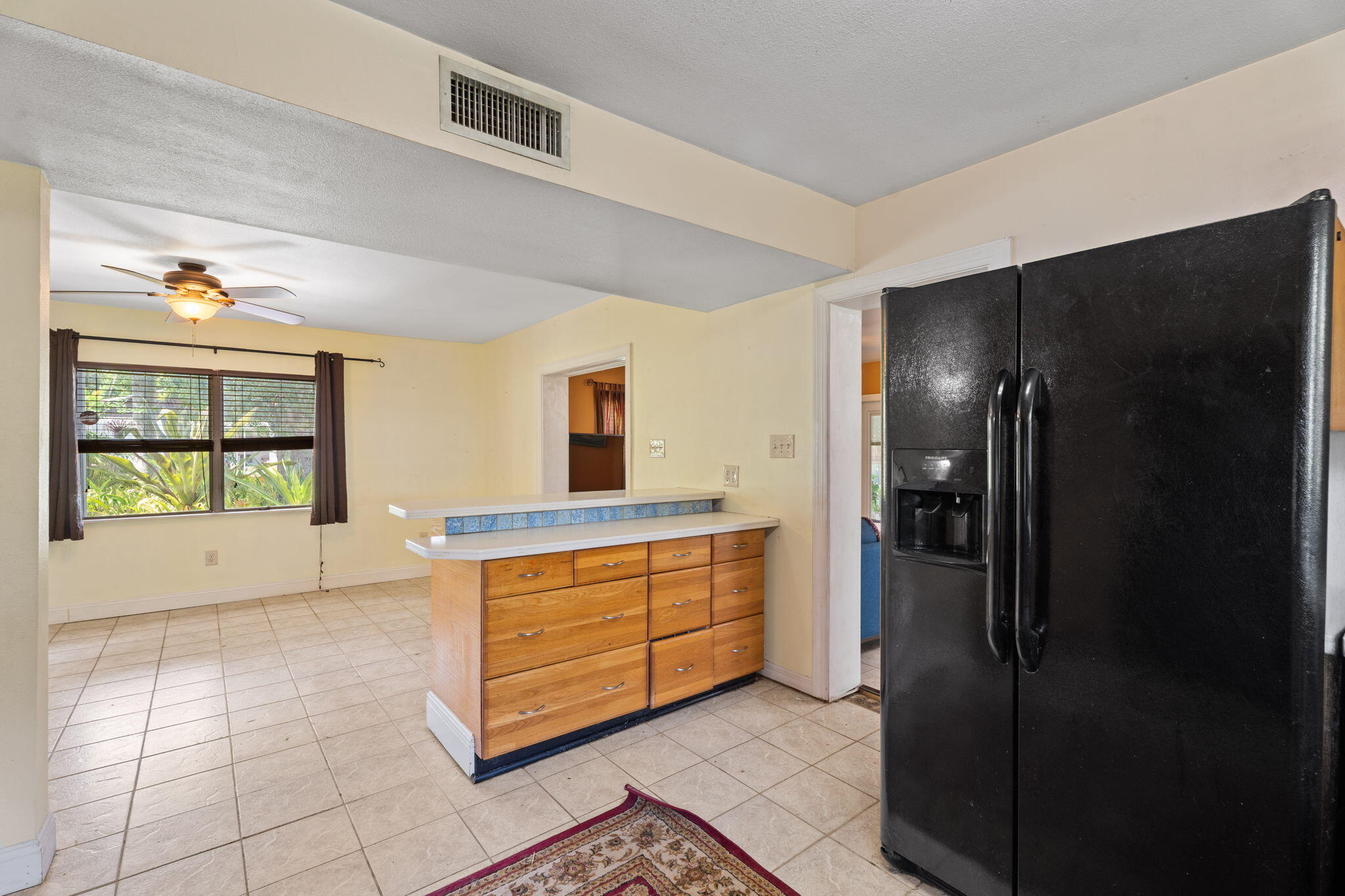 1048 SW 36th Terrace