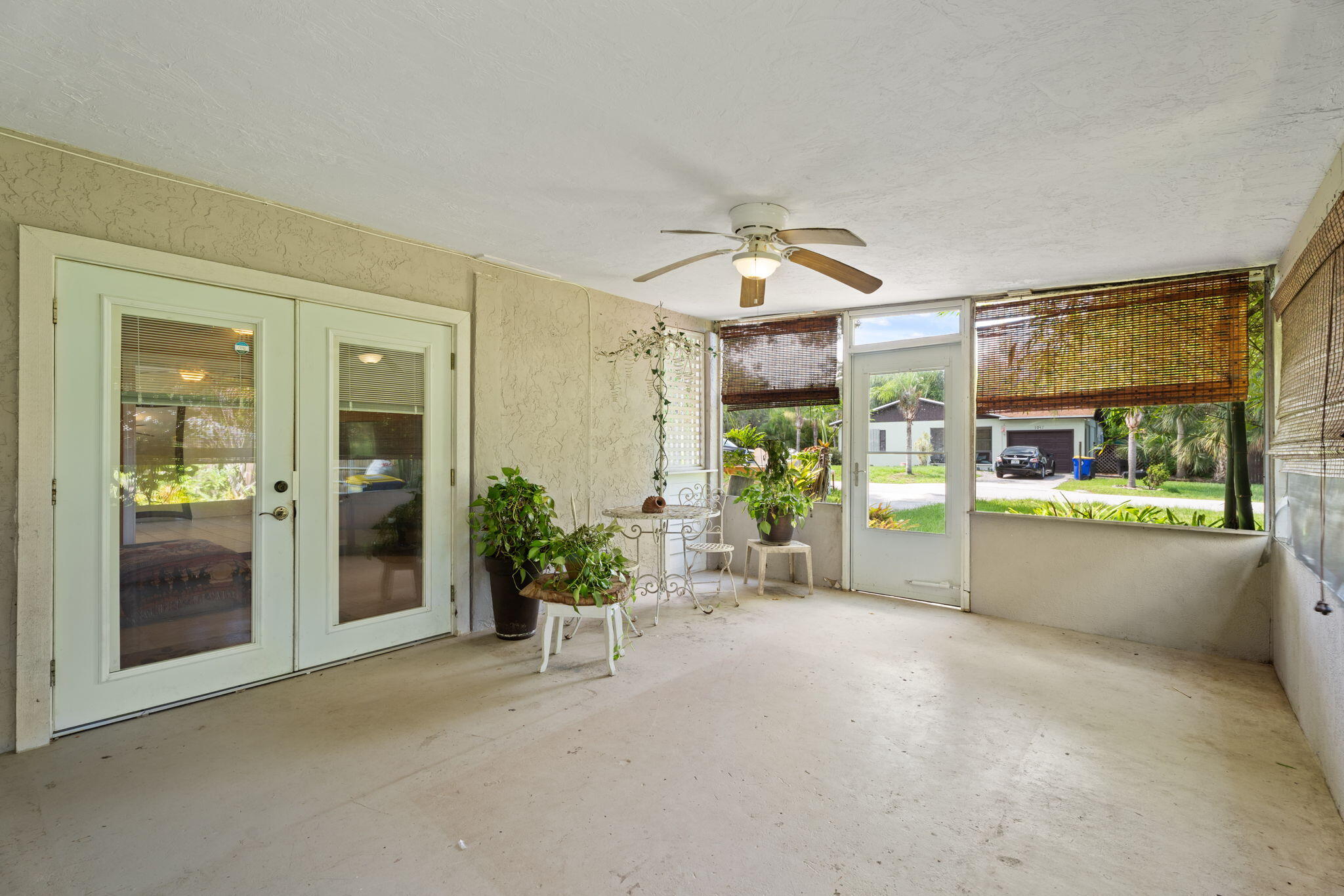 1048 SW 36th Terrace