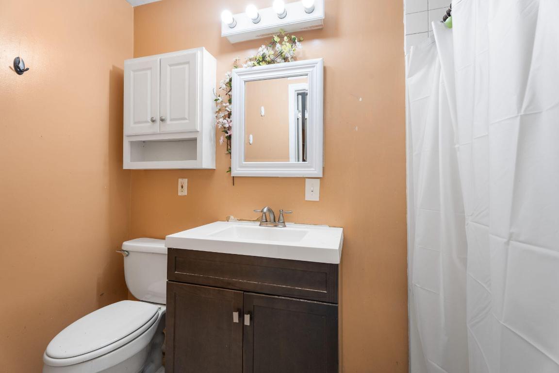 1048 SW 36th Terrace