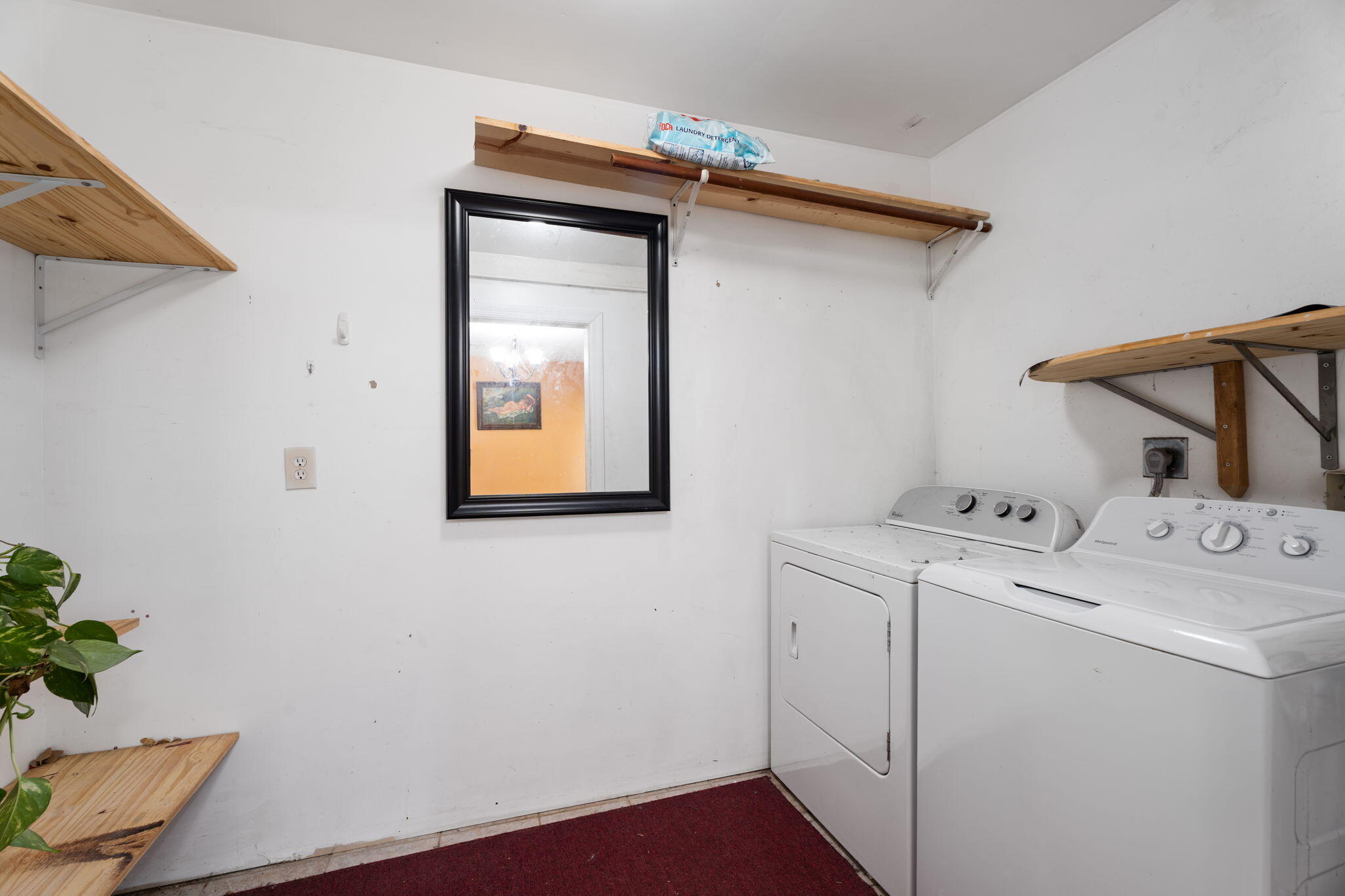 1048 SW 36th Terrace