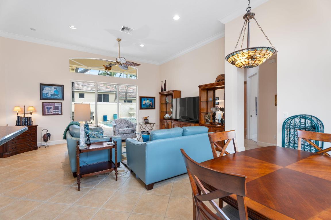 8738 Tompson Point Road