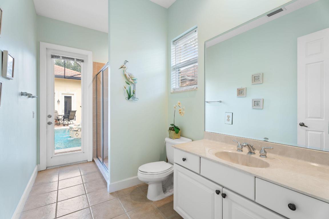 8738 Tompson Point Road