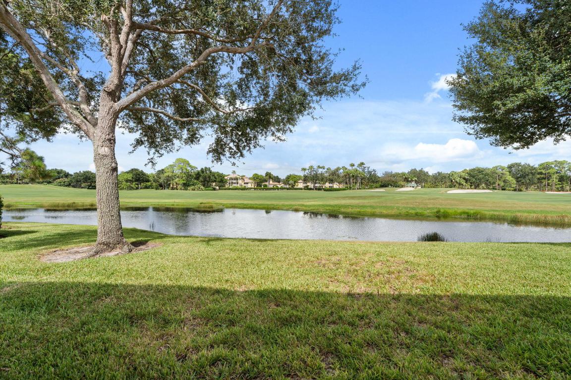 8738 Tompson Point Road