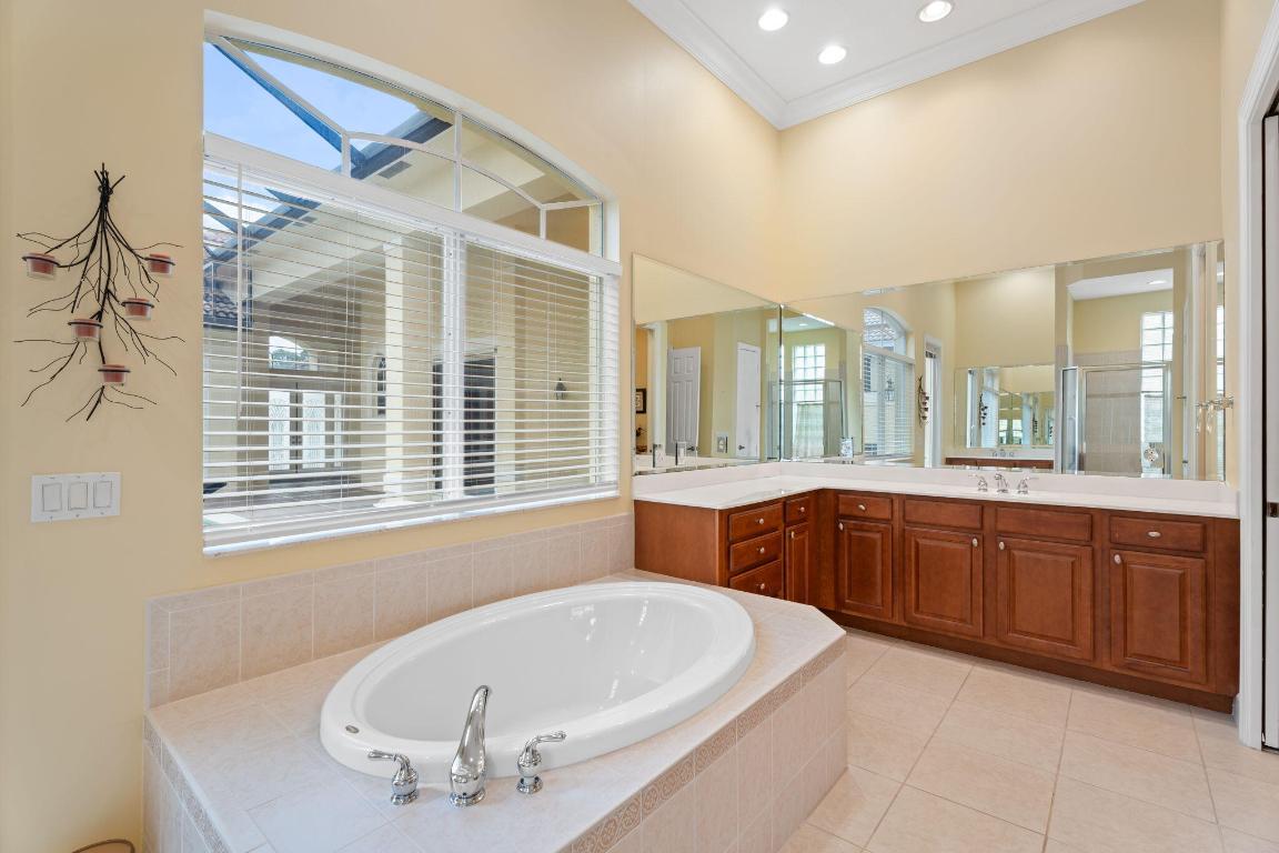 8738 Tompson Point Road