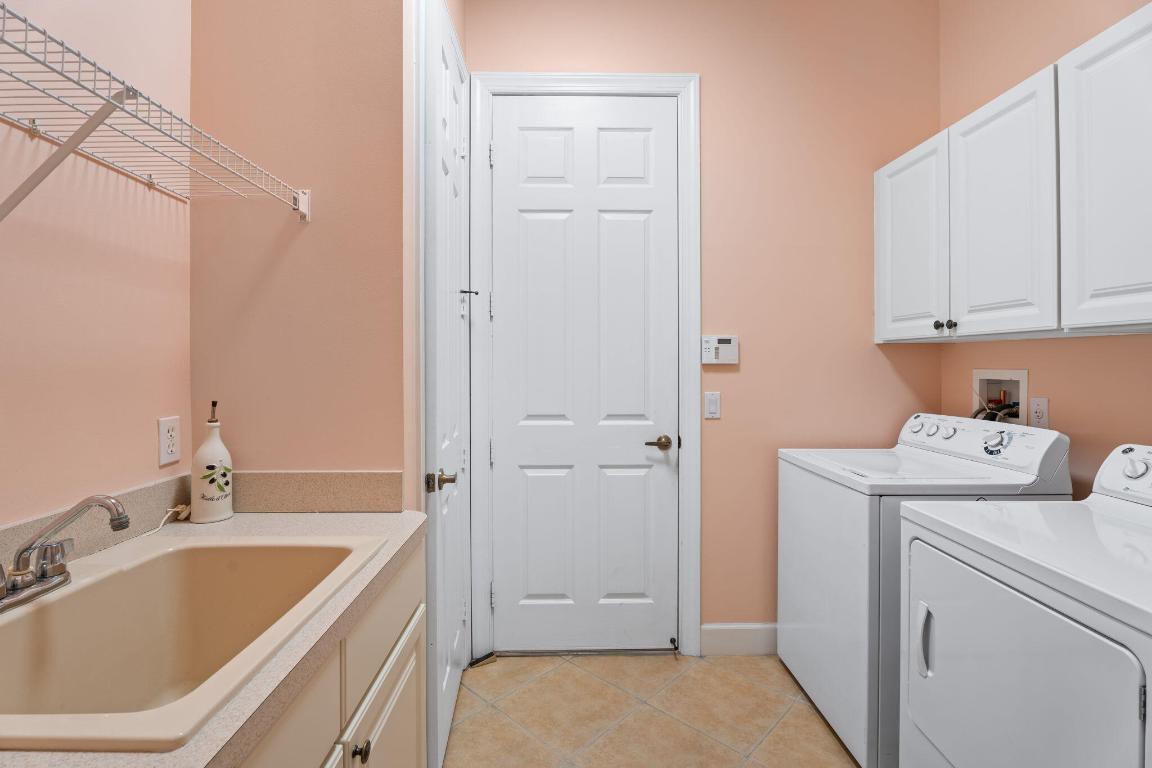 8738 Tompson Point Road