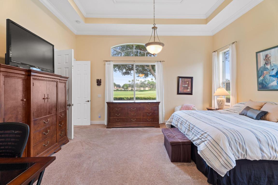 8738 Tompson Point Road