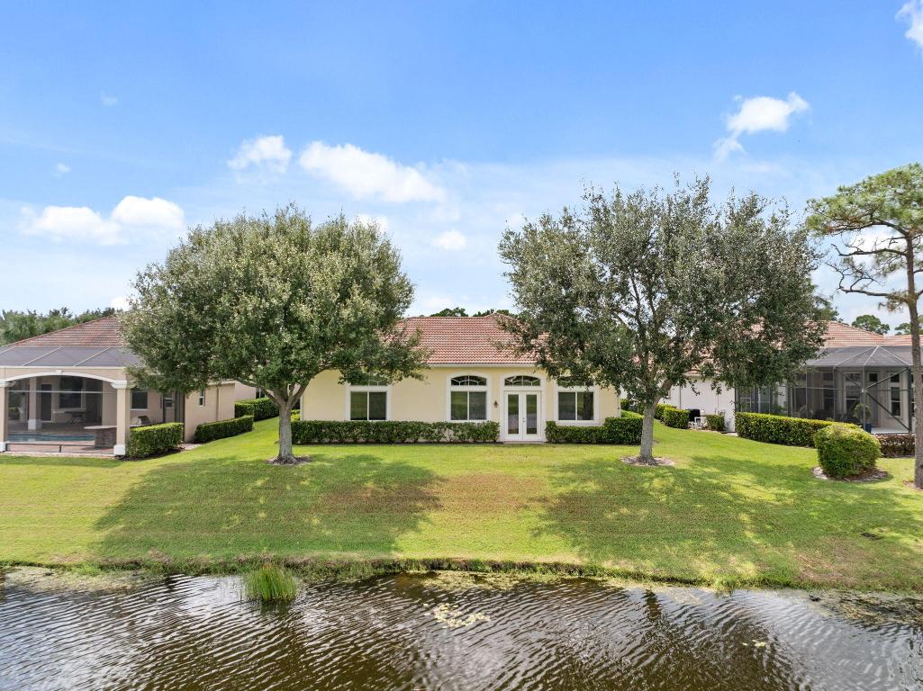 8738 Tompson Point Road