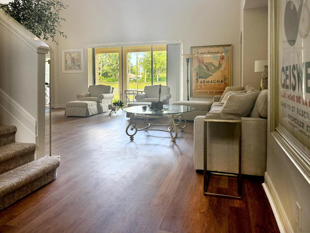 1915 SW Panther Trace