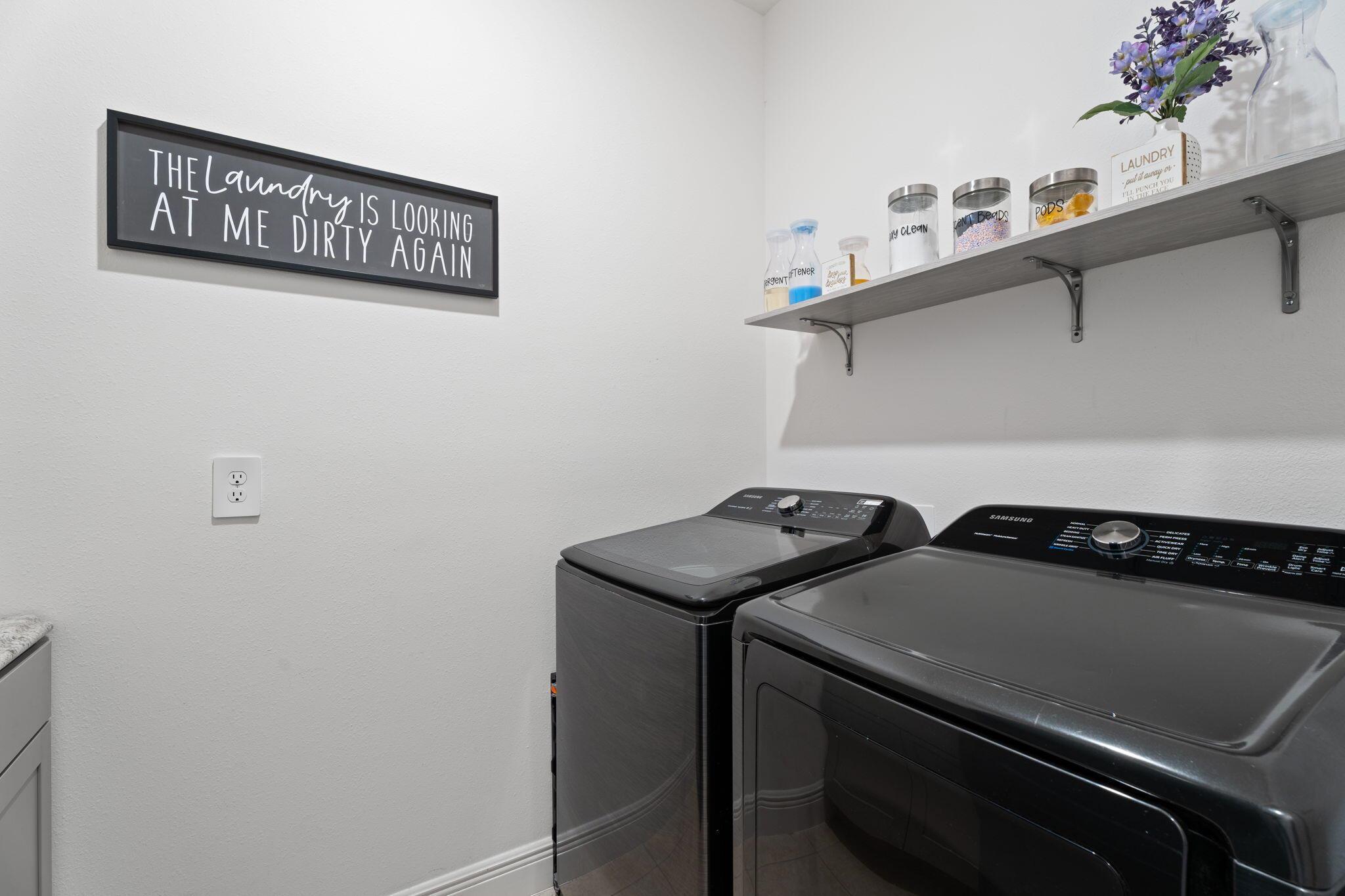 3271 SW Regatta Street