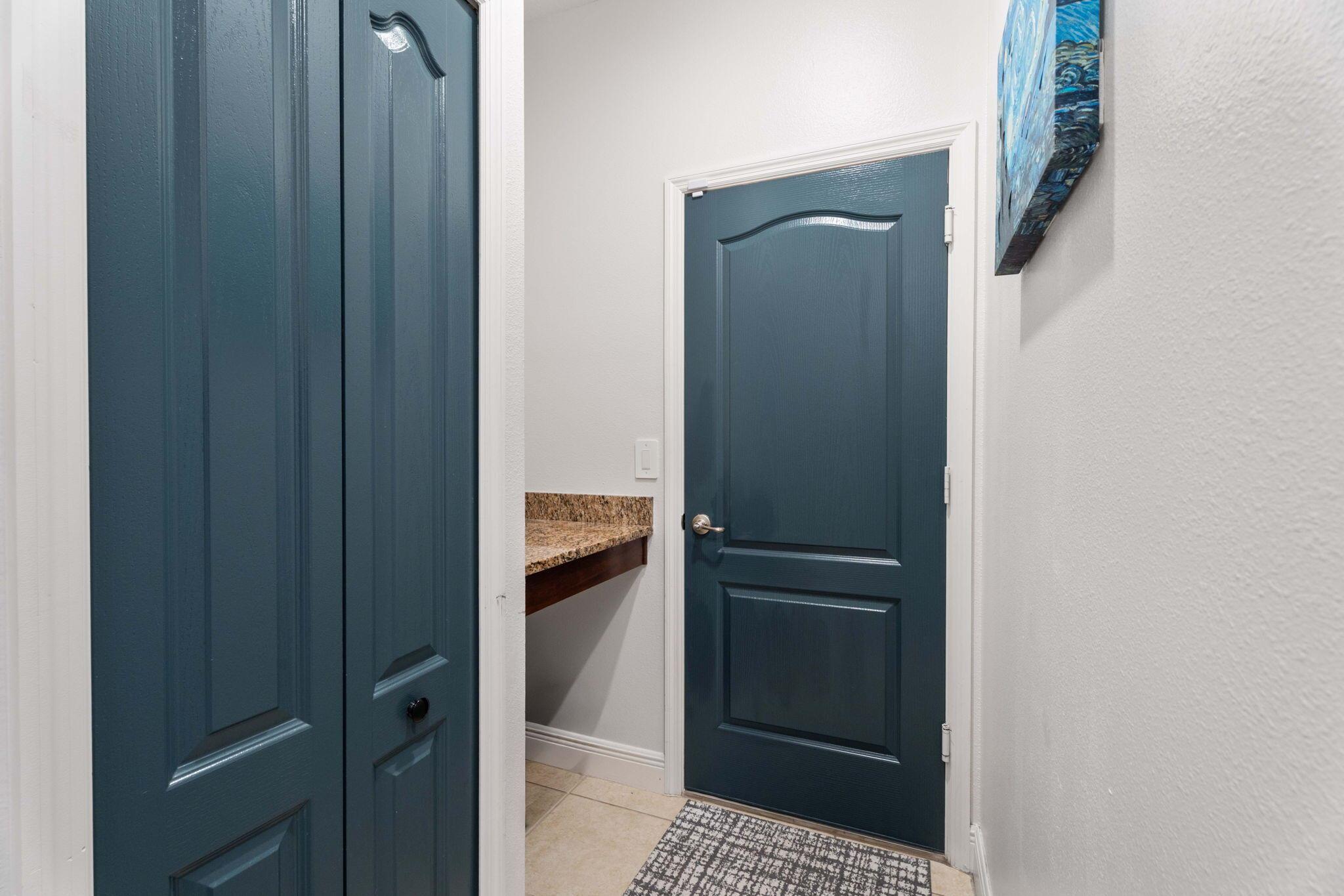 3271 SW Regatta Street