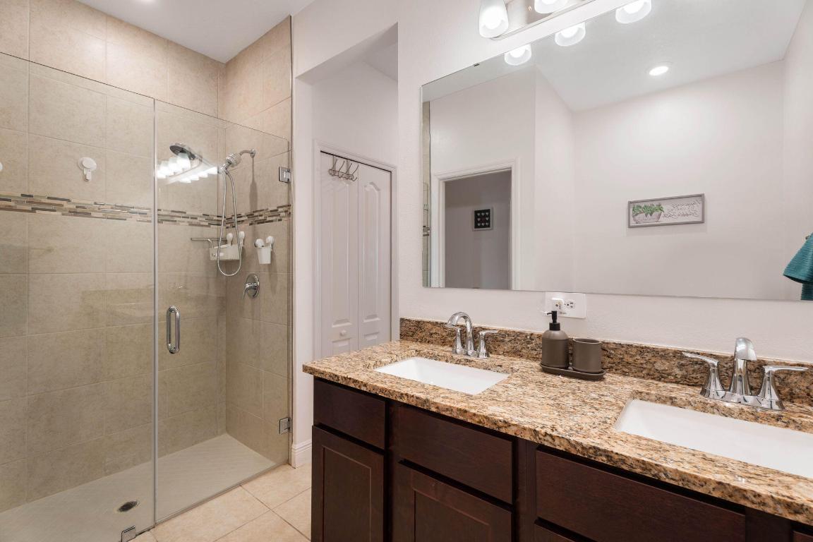 3271 SW Regatta Street