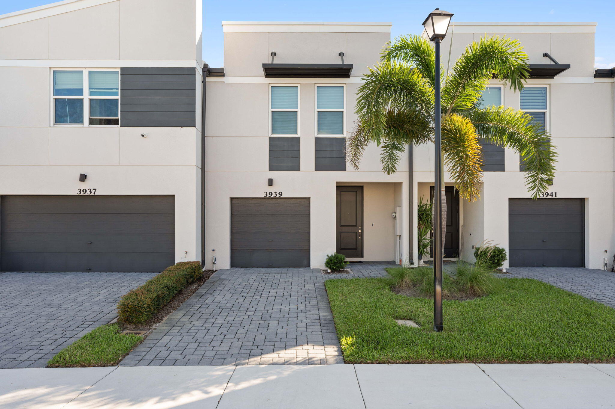 3939 SE Mentmore Lane