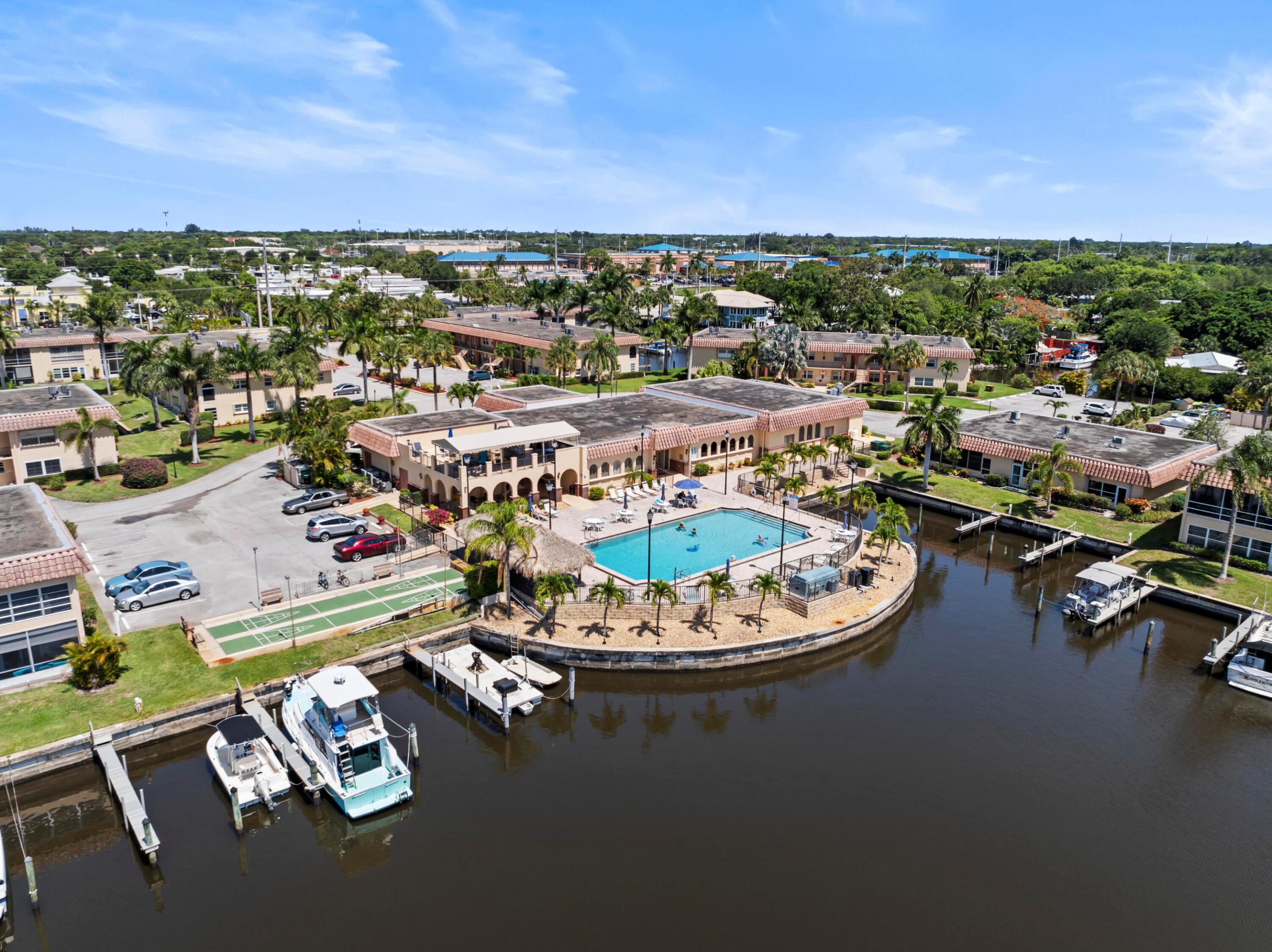 2600 S Kanner Highway F8