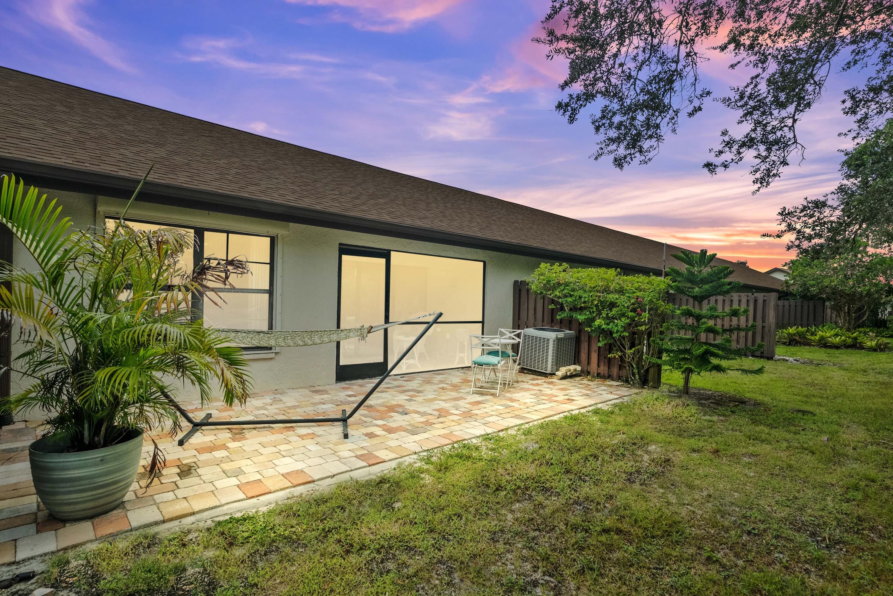 1544 SW Silver Pine Way 104f