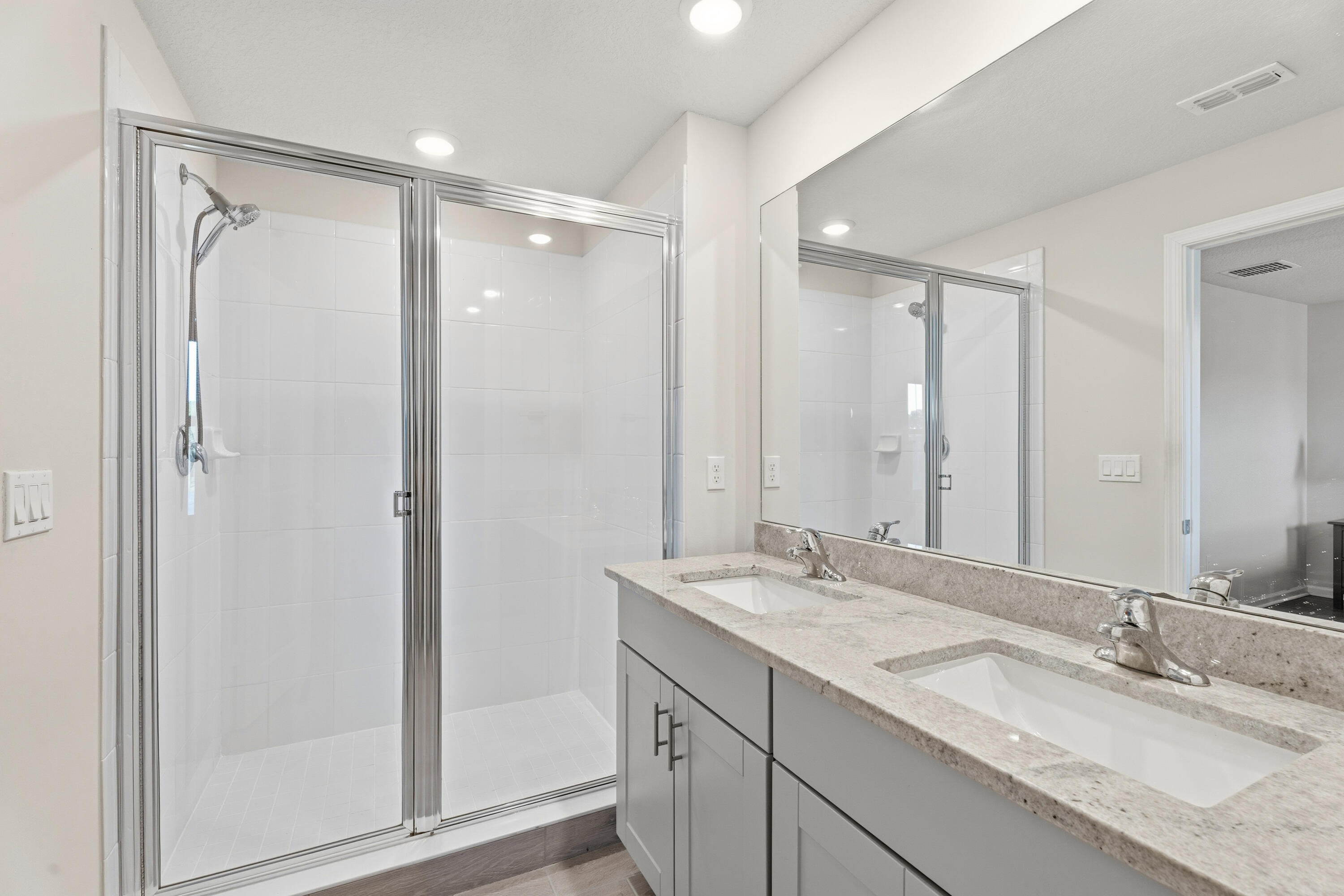 3931 SE Mentmore Lane