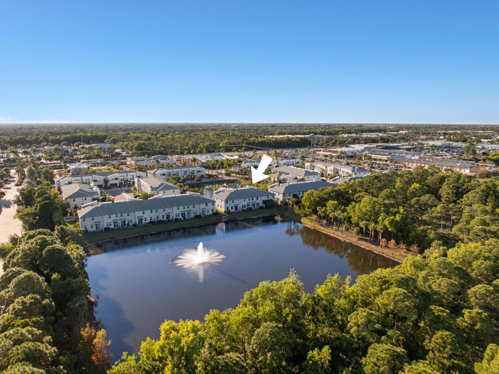 3931 SE Mentmore Lane