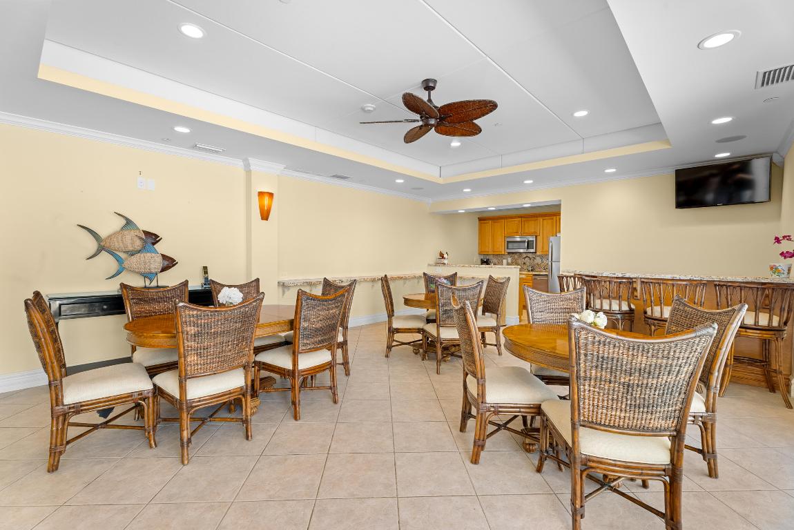 579 NE Plantation Road N202, Stuart Unit: N202