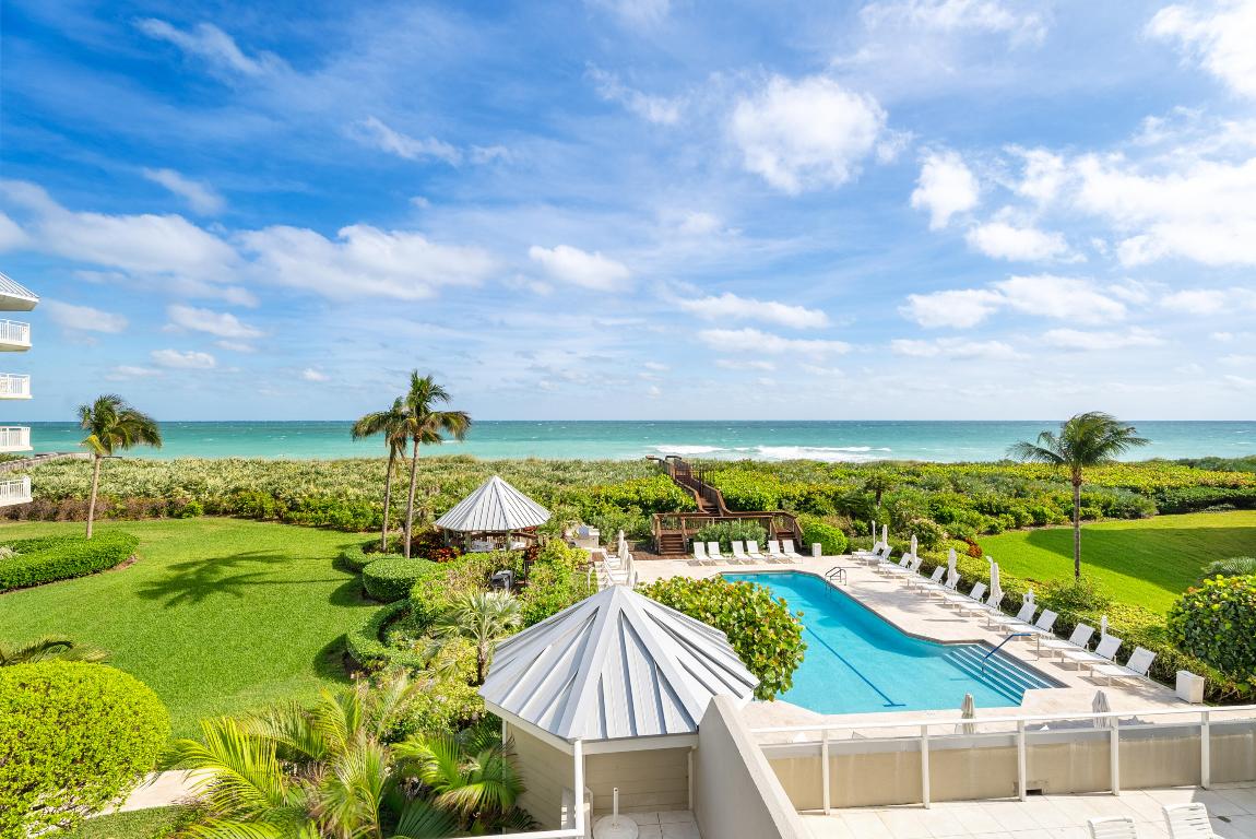 579 NE Plantation Road N202, Stuart Unit: N202