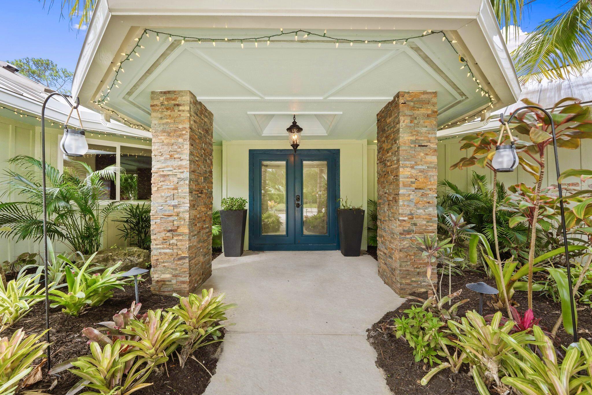 4330 SW Thistle Terrace