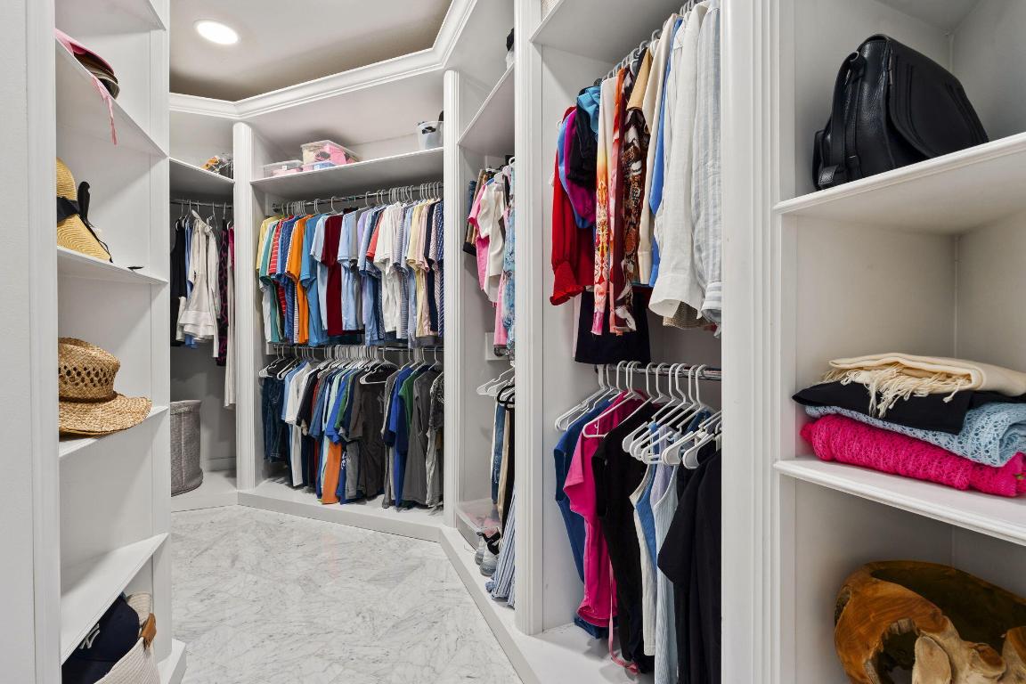 4330 SW Thistle Terrace